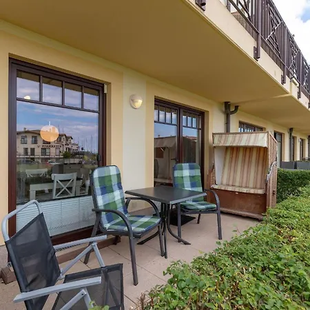 9987-urlaubstraeume-am-meer-we-3-4-strandkorb-auf-der-terrasse Apartment Kuehlungsborn