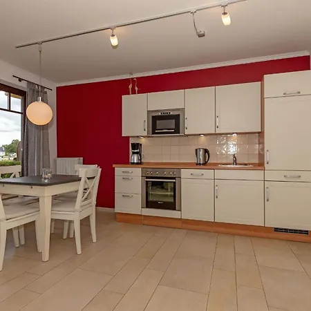 9987-urlaubstraeume-am-meer-we-3-4-strandkorb-auf-der-terrasse * Ostseebad Kühlungsborn