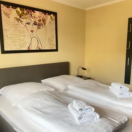 9987-urlaubstraeume-am-meer-we-3-4-strandkorb-auf-der-terrasse *